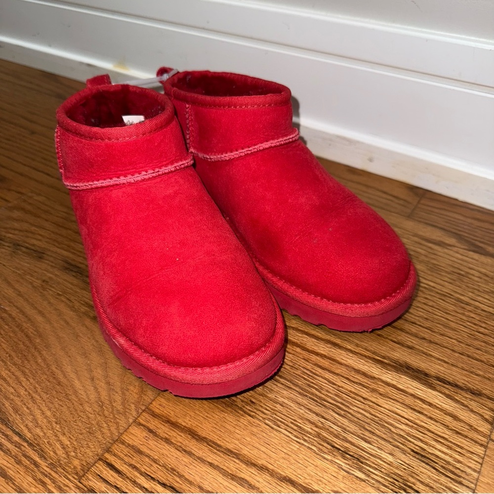 UGG® Classic Ultra Mini Winter Boots Red - Womens Size 7